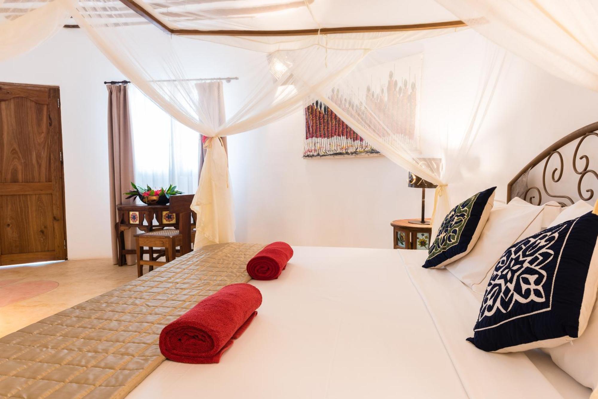 Hotel Kiva Boutique 4*